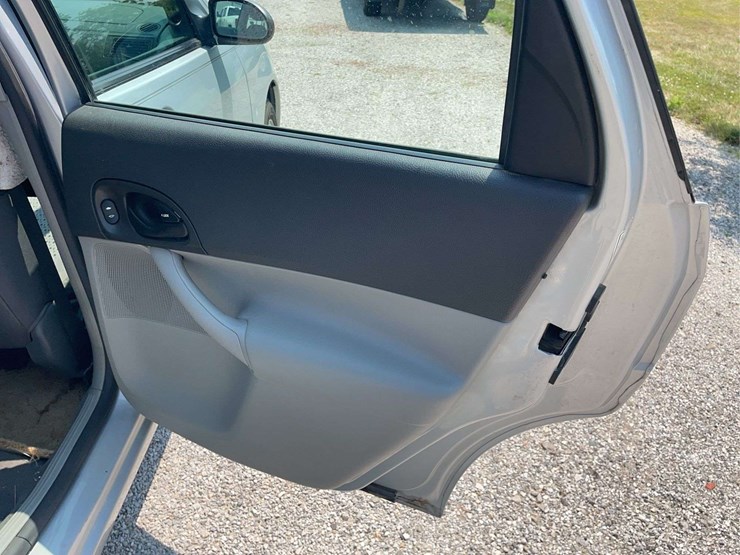 2007-ford-focus-image-25