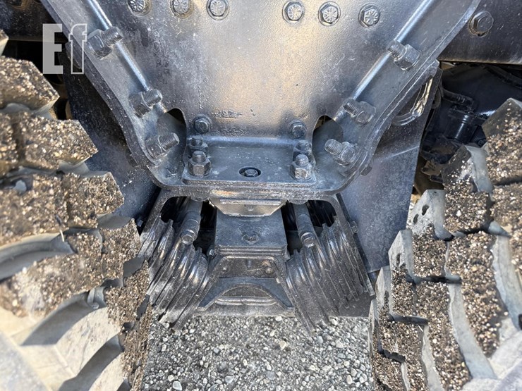 2005-peterbilt-335-image-20
