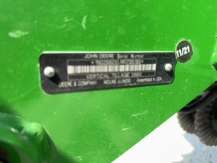 2021-john-deere-2660vt-image-36