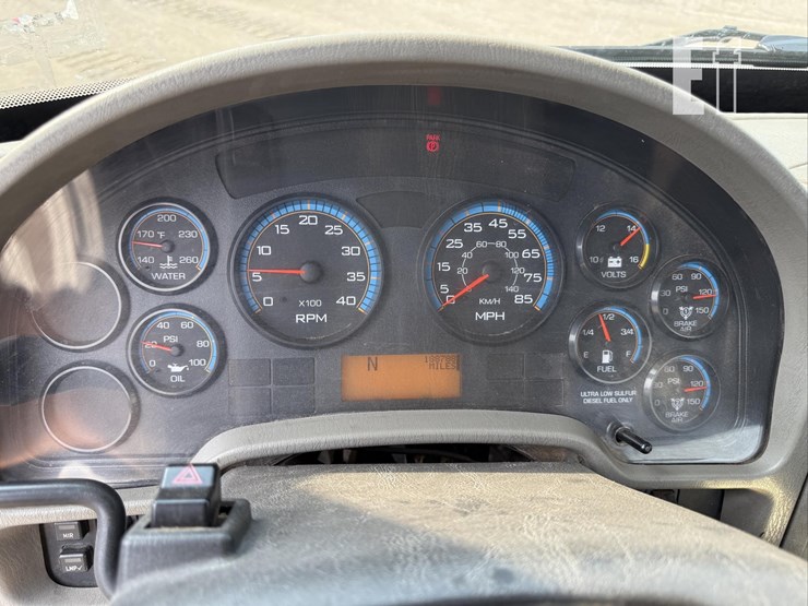 2009-international-transtar-8600-image-41