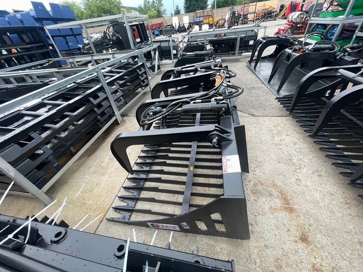 #8263-•-unused-2026-jct-skid-steer-rock-grapple-bucket-(o2)-image-9