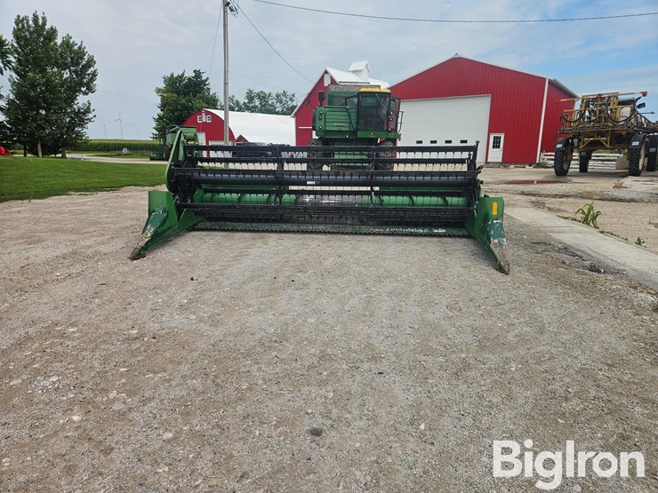 john-deere-216-image-2