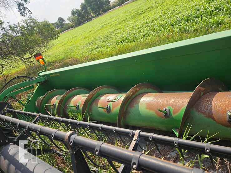 john-deere-635-image-9