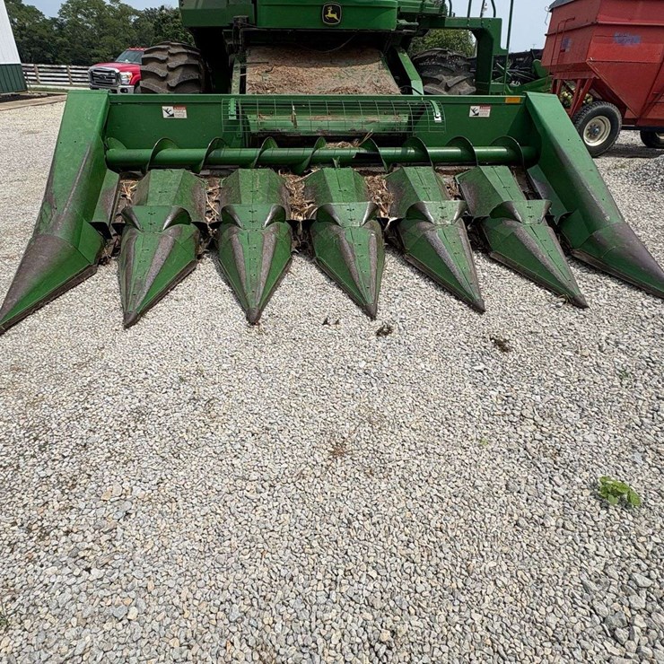 JOHN DEERE 643