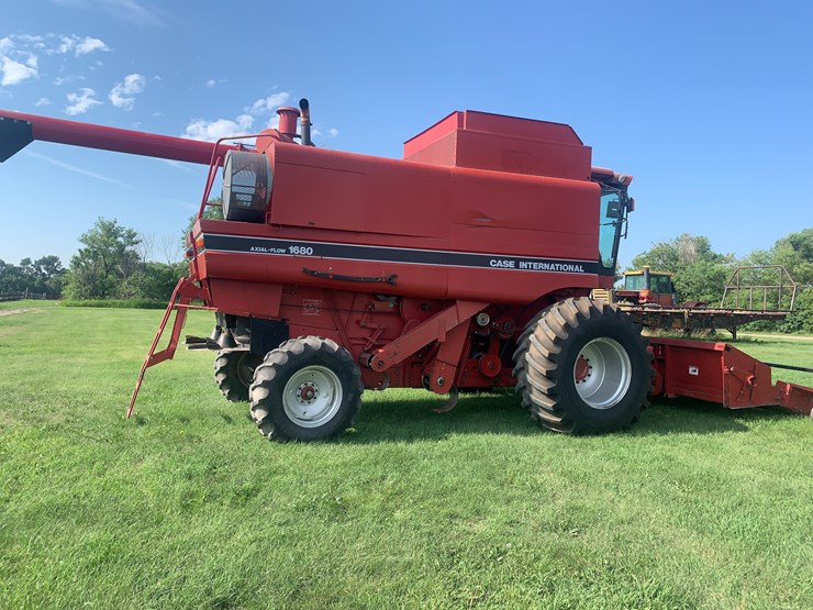 case-ih-1680-image-5