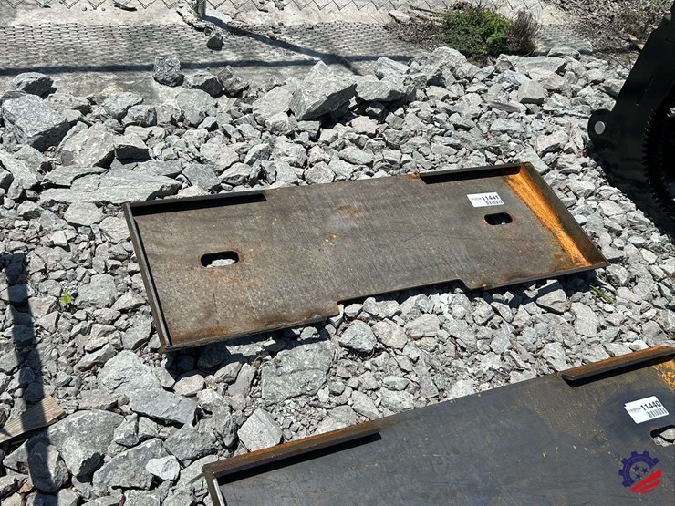 skid-steer-frame-attachment-image-2