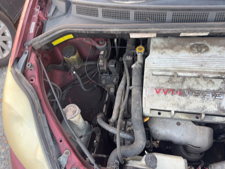 2004-toyota-sienna-image-42
