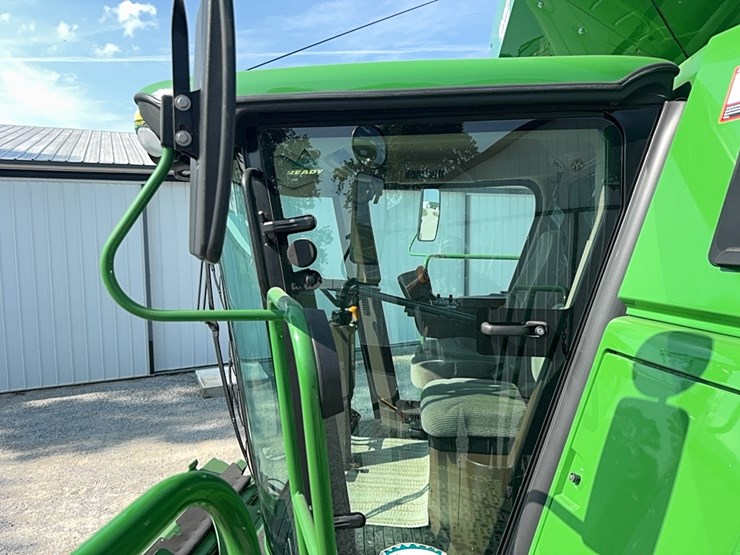 2010-john-deere-9670-sts-image-92