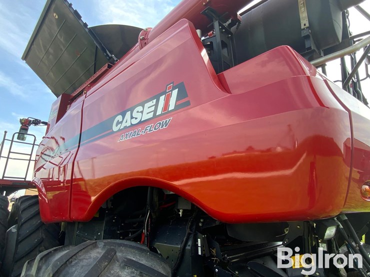 2018-case-ih-8240-image-15