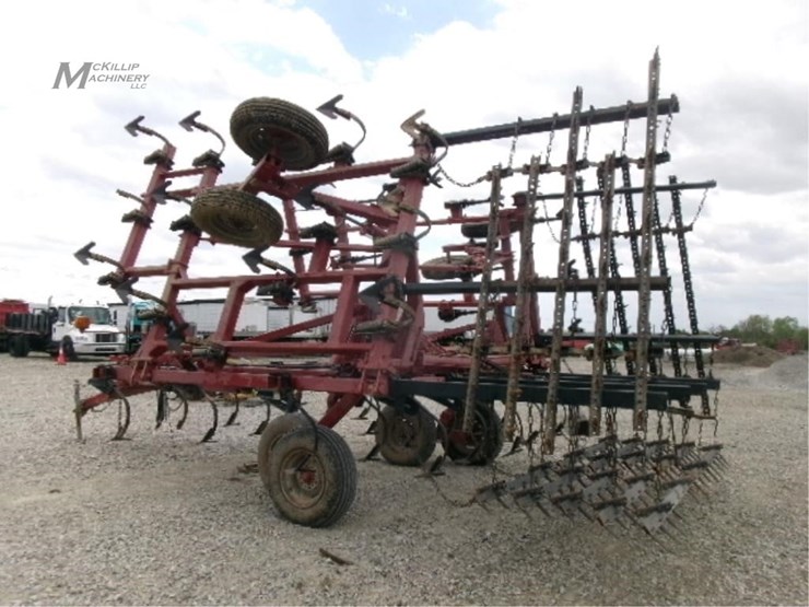 case-ih-4300-image-8
