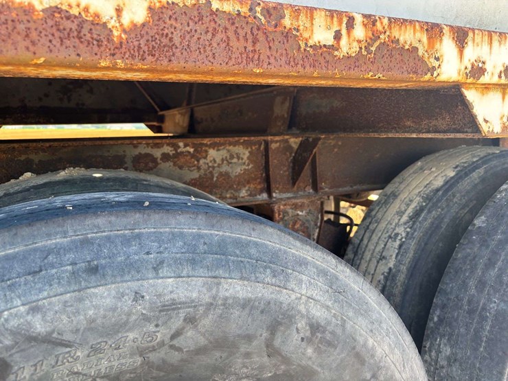 1995-wheeler-hopper-bottom-image-10