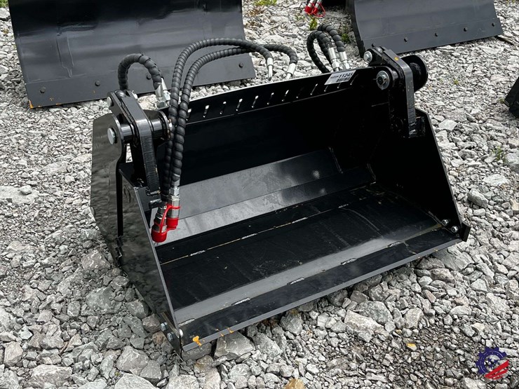 unused-2026-ce-4-in-1-bucket-attachment-image-1