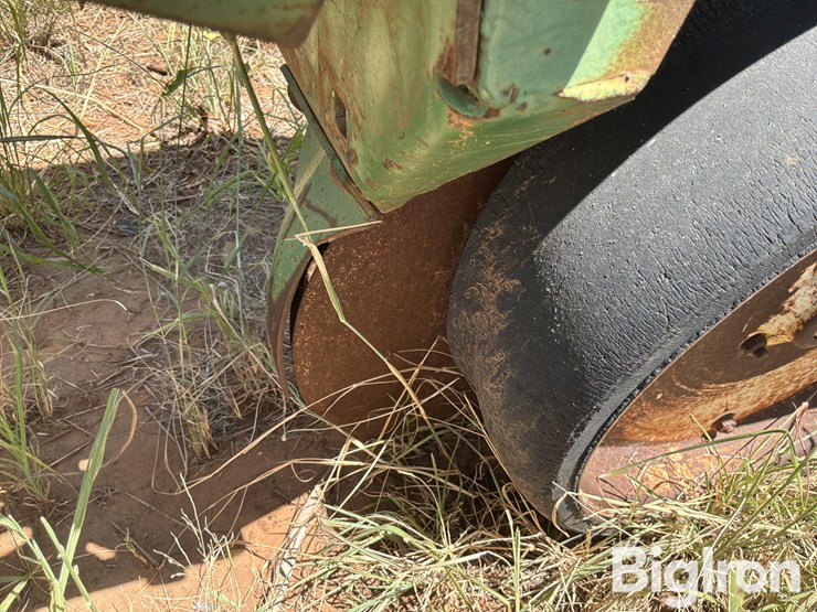 john-deere-7300-image-17