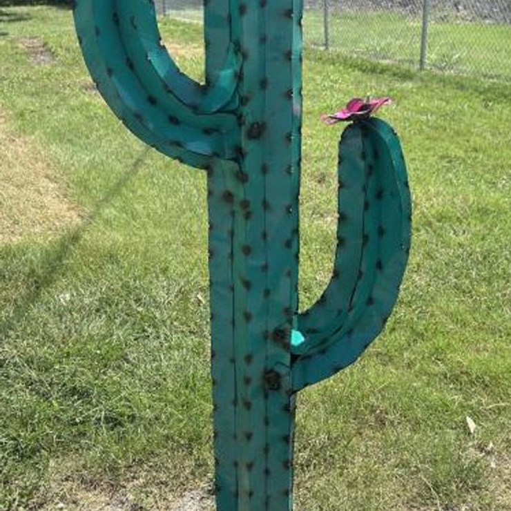 #118 • Metal Art - Tall Cactus w/ Pink Flowers