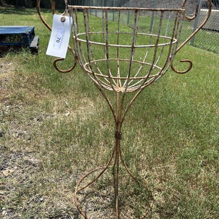 #70 • Flower Pot Stand