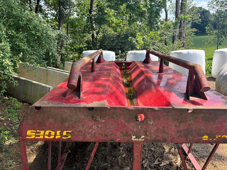 pequea-s10es-cattle-feeder-image-3