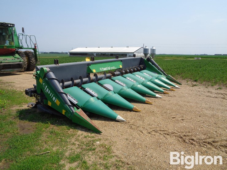 2011-john-deere-a-image-3