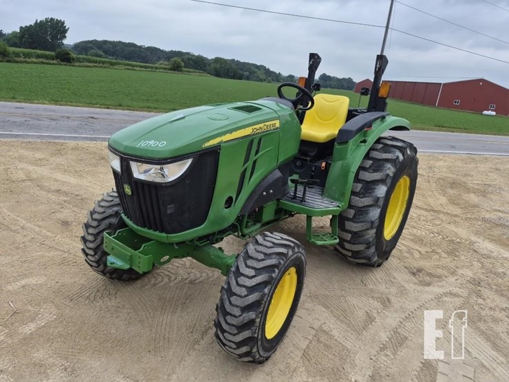john-deere-4044m-image-5