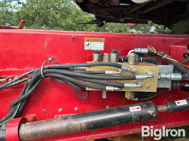 2007-case-ih-7010-image-12