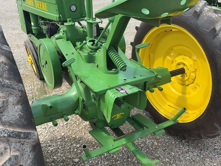 john-deere-h-image-10