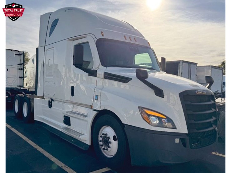 2022-freightliner-cascadia-126-image-1