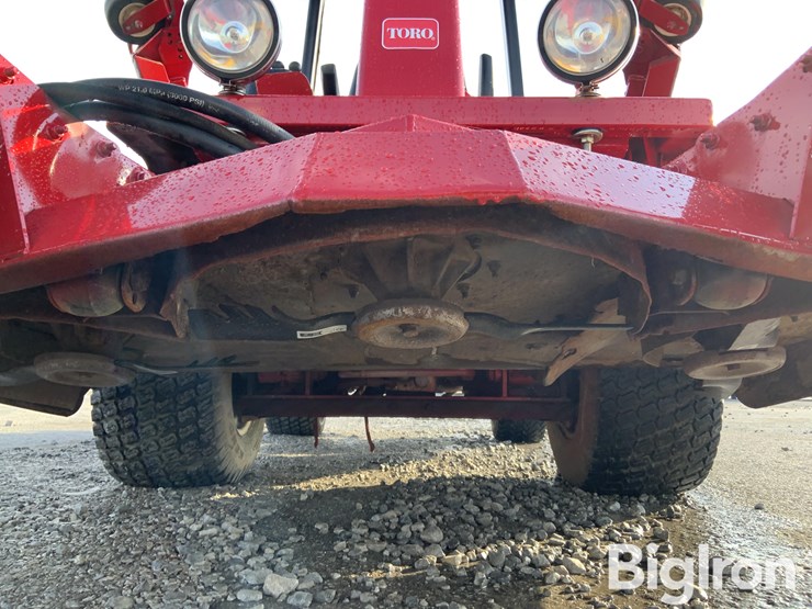 toro-groundsmaster-4000d-image-10