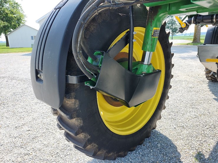 2011-john-deere-4730-image-19