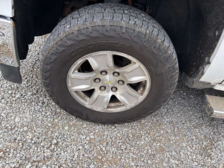 2015-chevrolet-1500-image-9