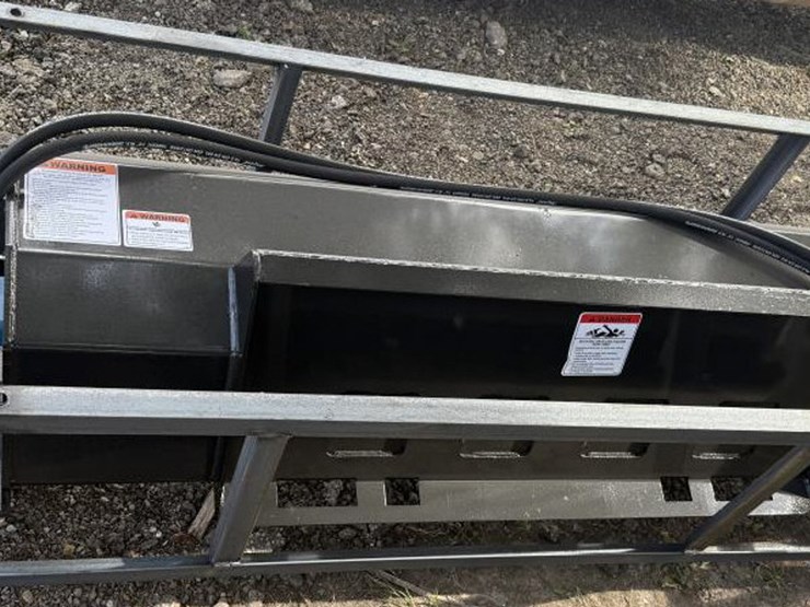 #17-•-skid-steer-73"-rotary-tiller-image-4