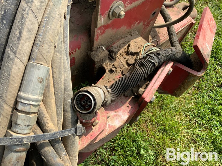 case-ih-1200-image-15