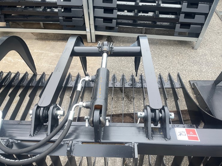 #8263-•-unused-2026-jct-skid-steer-rock-grapple-bucket-(o2)-image-12
