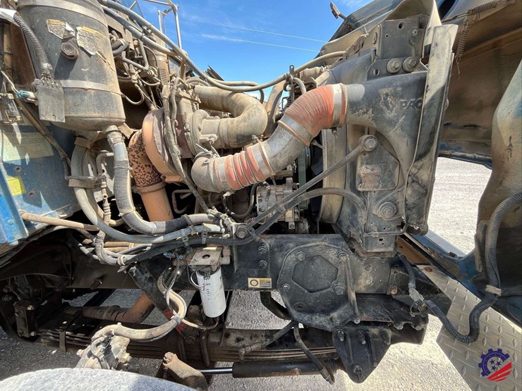 2008-peterbilt-340-image-53