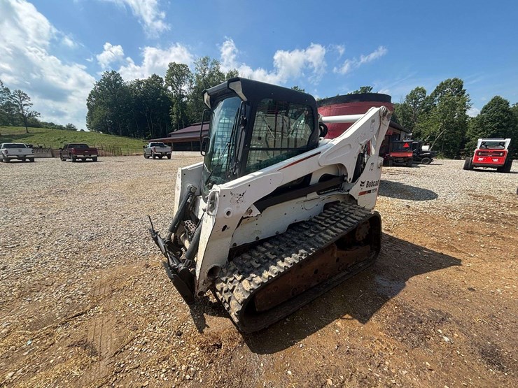 2014-bobcat-t870-image-1