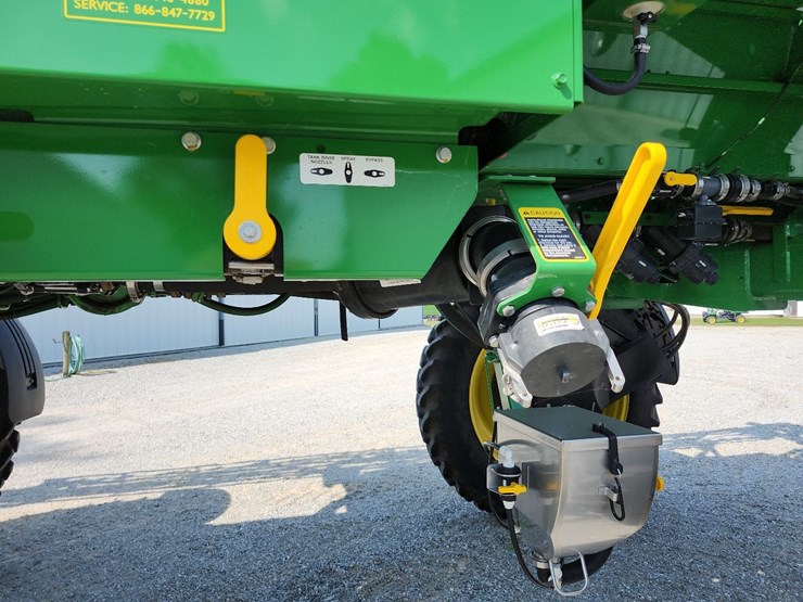 2011-john-deere-4730-image-14