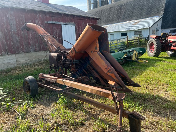 #9904-•-allis-chalmers-corn-chopper-image-2