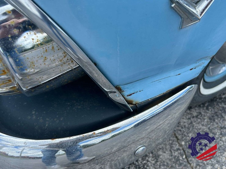 1955-ford-fairlane-club-sedan-image-12