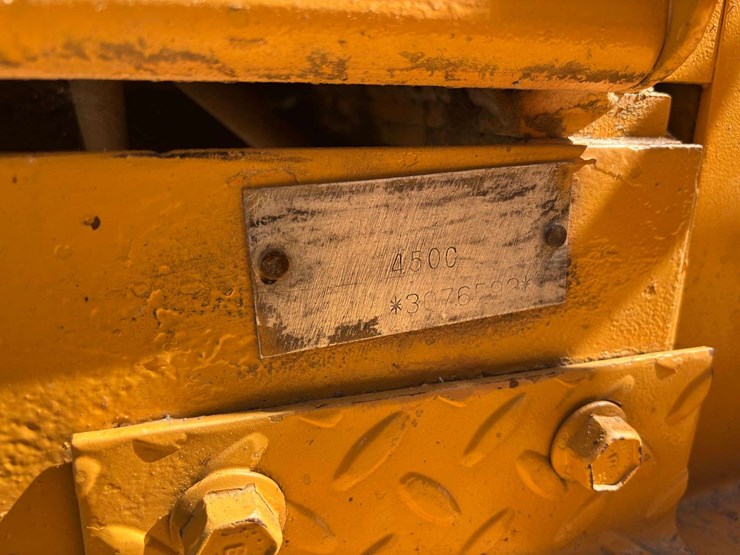 1983-case-450c-image-16