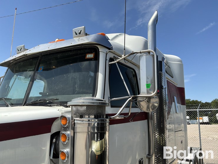2005-western-star-4900-image-10
