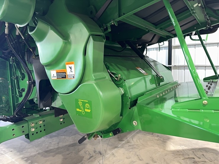2010-john-deere-9670-sts-image-119