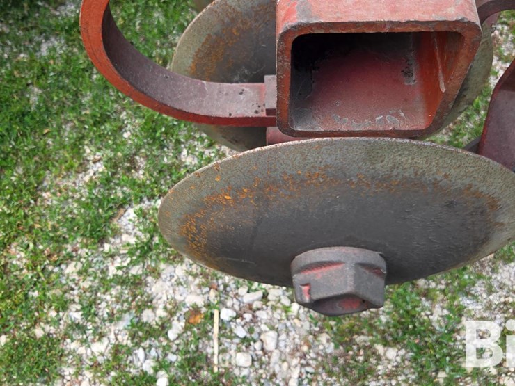 massey-ferguson-820-image-19