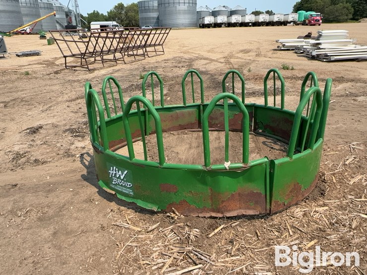 hw-steel-bale-feeder-image-6