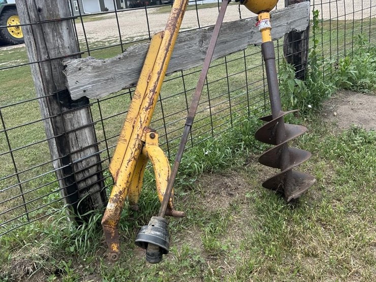 3-point-post-hole-auger-image-1