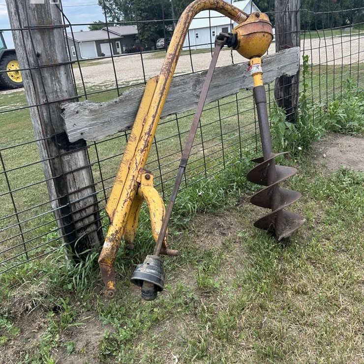3-POINT POST HOLE AUGER