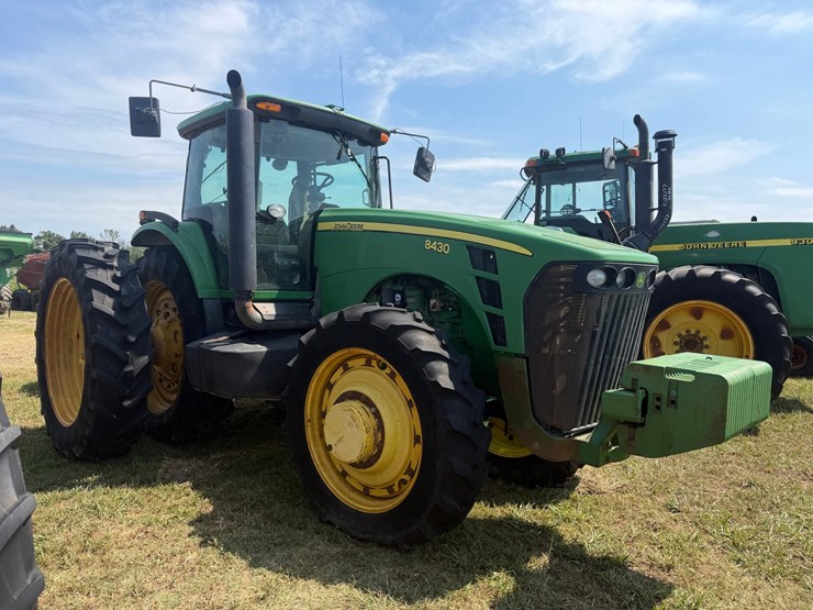 2007-john-deere-8430-image-2