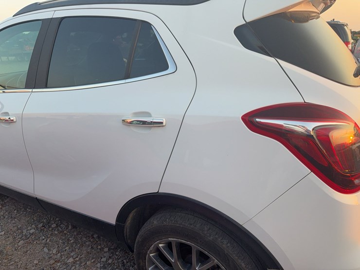 2017-buick-encore-image-10