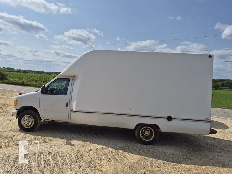 2003-ford-e350-image-2