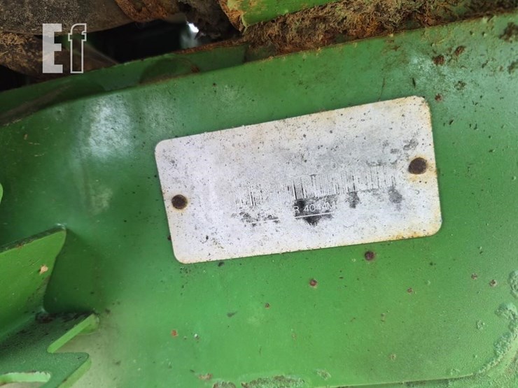 john-deere-4044m-image-15