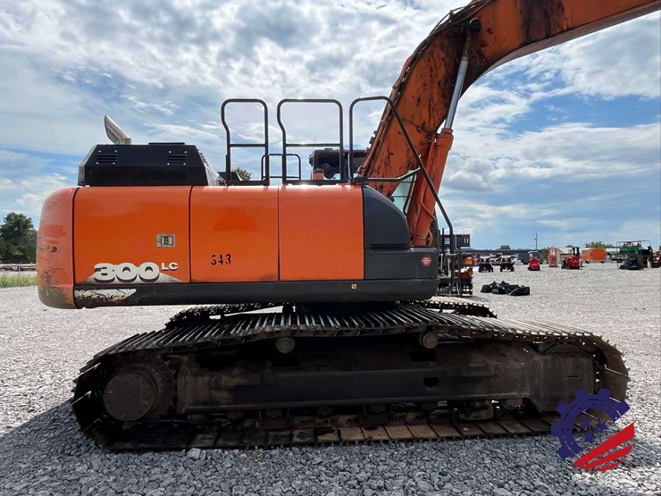 2018-hitachi-zx300-lc-6n-image-60
