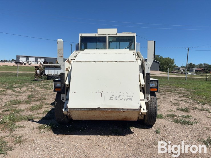 1990-elgin-pelican-image-2