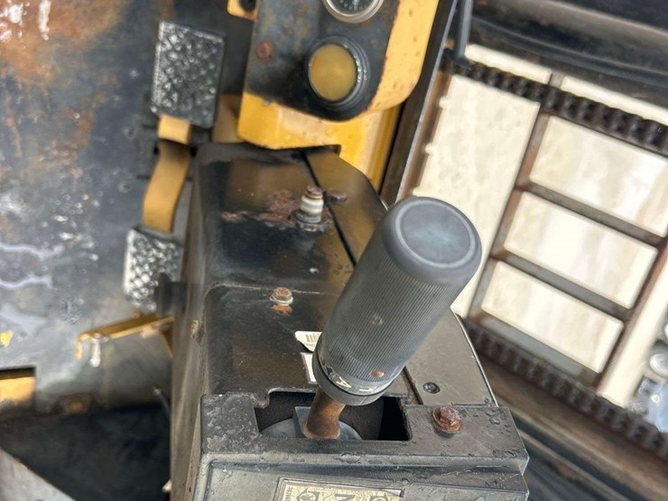 1992-caterpillar-vc110f-11,000lb-diesel-forklift-image-19